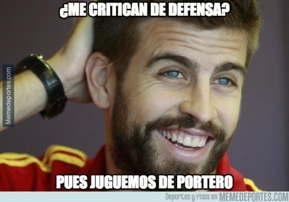 Piqu&eacute; no pod&iacute;a faltar entre los memes del Cl&aacute;sico Espa&ntilde;ol. El defensa hizo una mano que gener&oacute; un penal cobrado por CR-7.