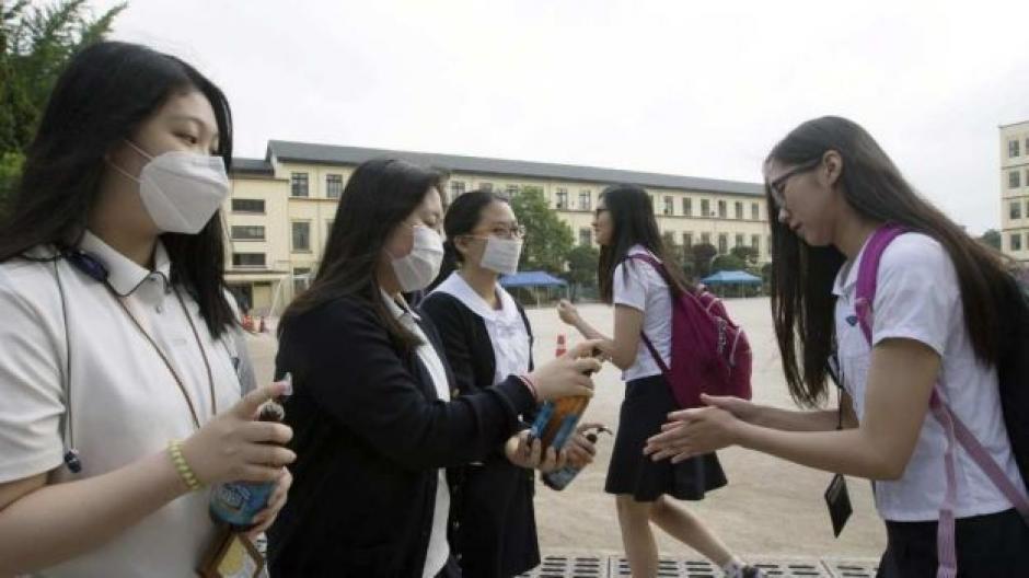 Corea del Sur ha reportado la muerte de varias personas por el coronavirus MERS e inform&oacute; que hay nuevos casos de contagio. (Foto: EFE)&nbsp;