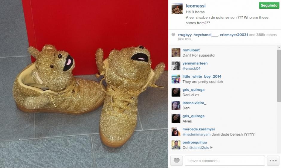 Lionel Messi, y su publicaci&oacute;n en Instagram, sobre los zapatos de ositos de un compa&ntilde;ero del FC Barcelona. (Foto: Instagram)