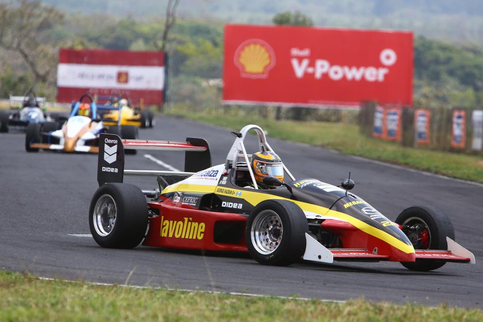 George Hazbun fue el ganador de la categor&iacute;a "F&oacute;rmula Mazda". (Foto: Gabriel L&oacute;pez)