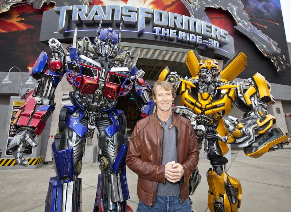 El director Michael Bay se despide de transformers. (Foto: The Movie Blog)