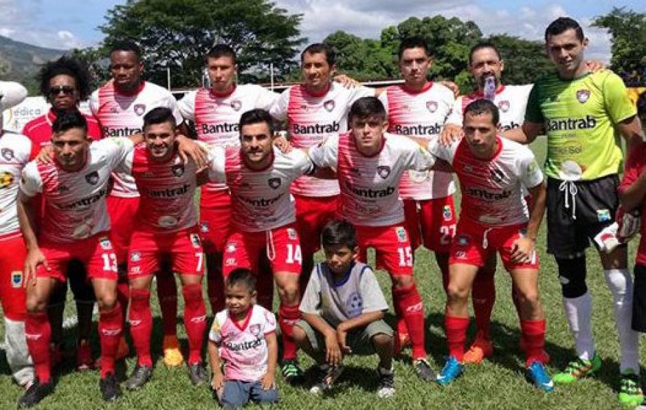 Los jugadores de Mictl&aacute;n protestaron con un Mannequin Challenge debido a que la dirigencia del cuadro conejo no les ha pagado. (Foto: Twitter)