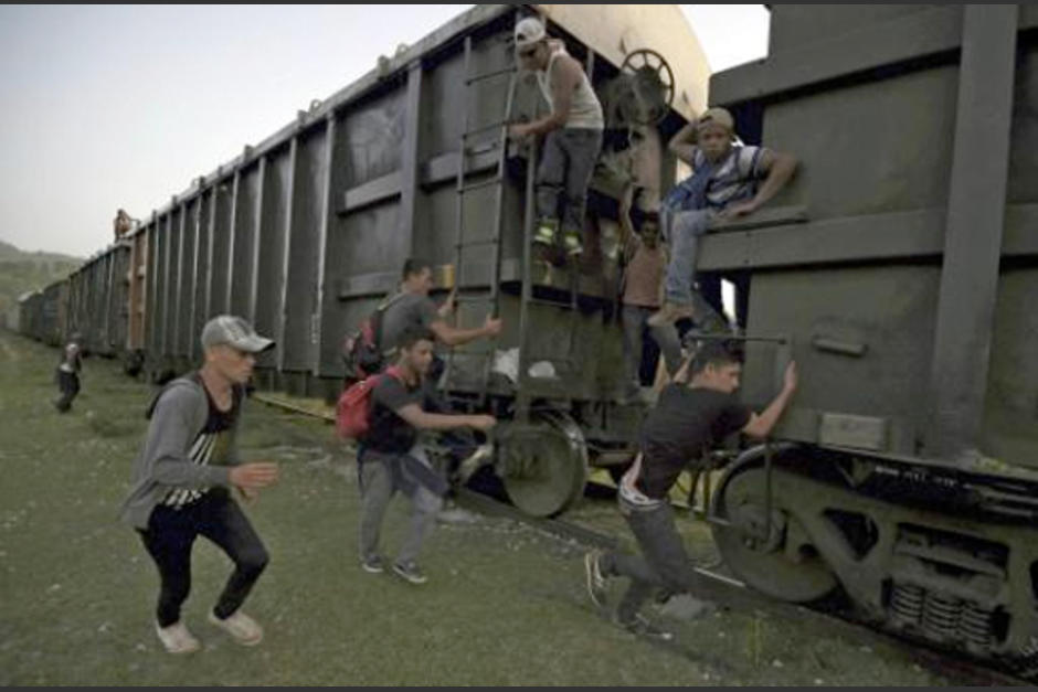 Menores migrantes deportados intentan volver solos a Estados Unidos. &nbsp;(Foto:&nbsp;alianzatex.com)