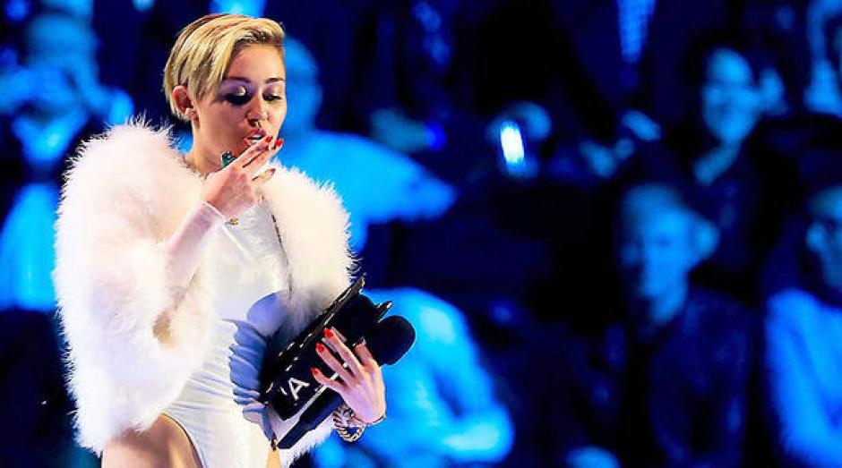 Miley Cyrus ha cambiado su estilo de baile anterior por el "Nae Nae" (Fotograf&iacute;a EFE/Archivo).&nbsp;