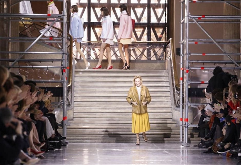 La dise&ntilde;adora Miuccia Prada present&oacute; una colecci&oacute;n juguetona y divertida para el oto&ntilde;o-invierno 2014-15 de Miu Miu. (Foto: NowFashion)&nbsp;