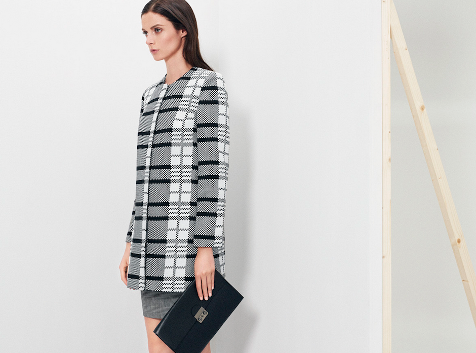 Abrigo recto Jacquard con cuadros.&nbsp;