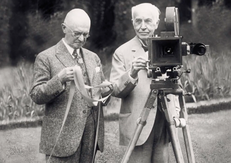 El 28 de diciembre de 1895 se realizaron las primeras proyecciones p&uacute;blicas en Par&iacute;s de las pel&iacute;culas de los hermanos Lumi&eacute;re, dando paso a la industria del cine. (Foto: openculture.com)&nbsp;