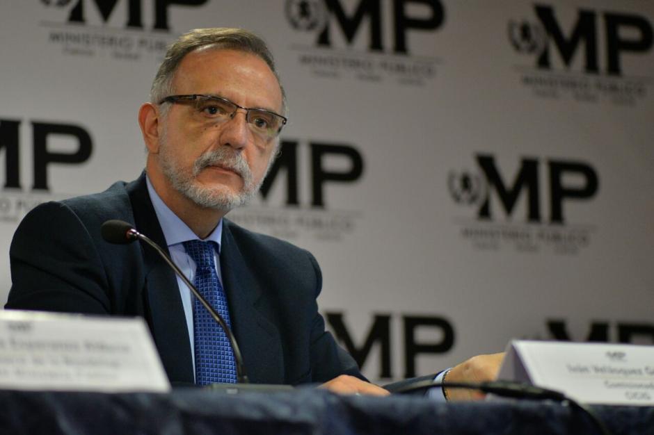 El titular de la CICIG explica las modalidades de la red. (Foto: Wilder López/Soy502) 