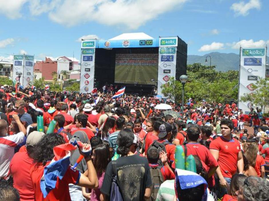 El Mundial de futbol Brasil 2014 bate los r&eacute;cords de audiencias. (Foto: EFE)