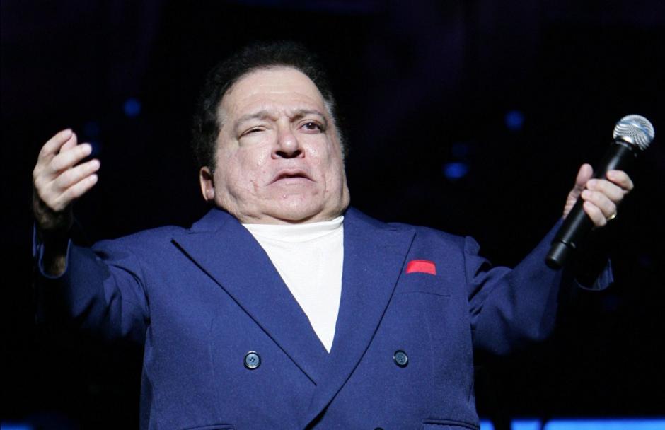 Con 45 millones de copias de discos por todo el mundo, Ned fue el primer latinoamericano en vender un mill&oacute;n de discos en el mercado estadounidense.