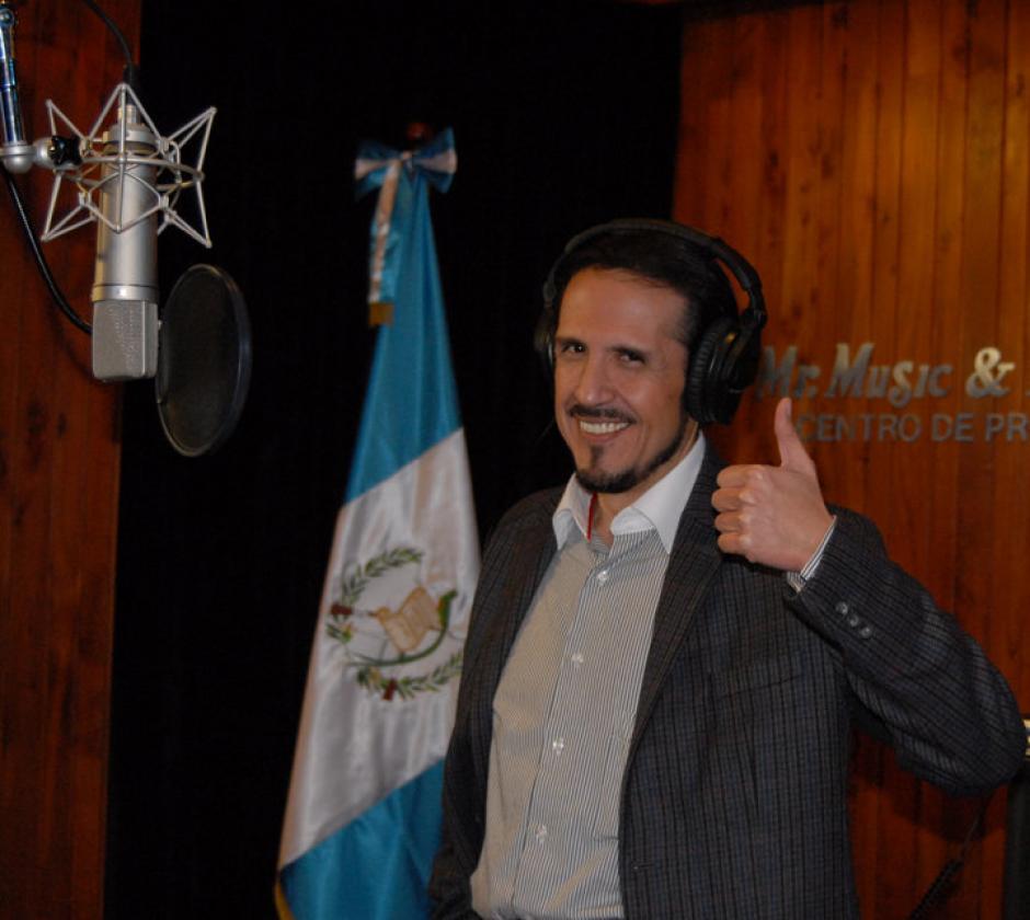 El artista nacional se encuentra atravesando por quebrantos de salud. Sus amigos y colegas se han unido para apoyarlo y piden la colaboración de sus admiradores.&nbsp;