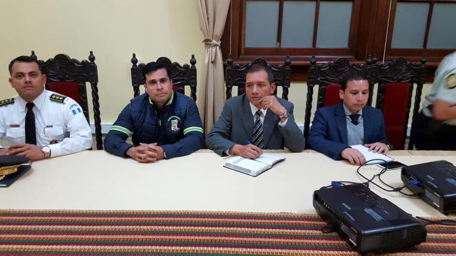 Neto Bran y la cúpula del Mingob se reunieron. (Foto: Mingob) 