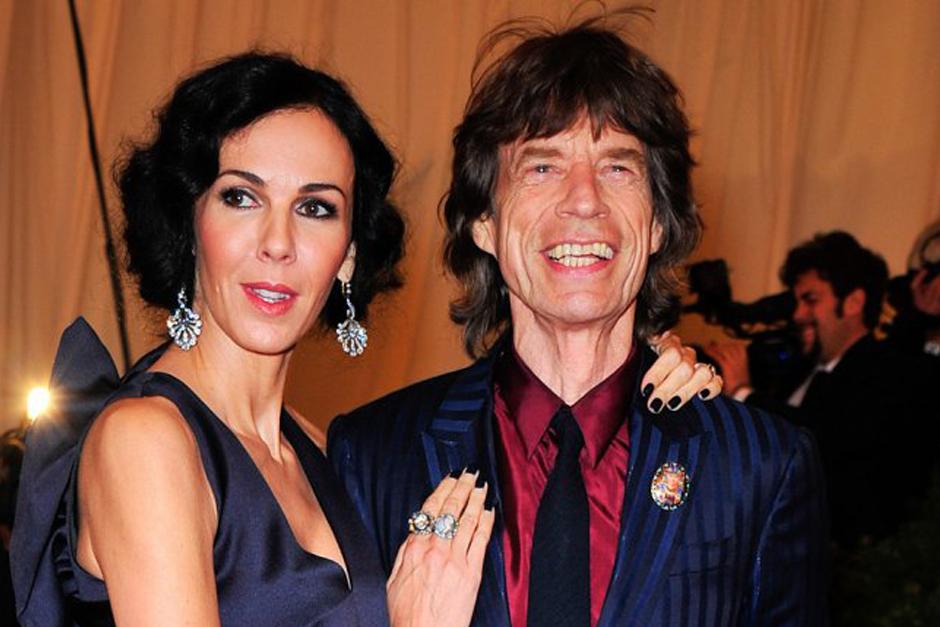 Aunque el nombre de L'Wren Scott no era conocido por el gran p&uacute;blico, sus creaciones eran habituales entre las grandes estrellas del cine en sus apariciones en las alfombras rojas, y, por ejemplo, la tienda de lujo Barneys New York lanz&oacute; en 2011 una colecci&oacute;n de bolsos dise&ntilde;ada por ella. (Foto: Internet)