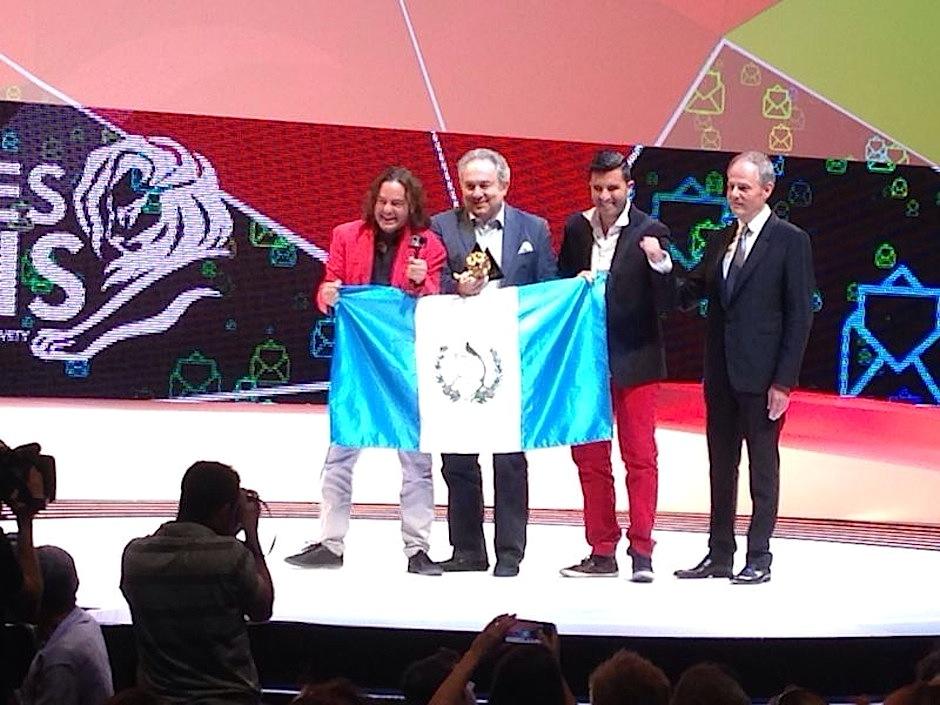 La agencia Ogilvy Mather Guatemala, recibe un nuevo "Le&oacute;n de Oro" en el "Festival Publicitario de Cannes 2014". (Foto: Hill+Knowlton Strategies)&nbsp;