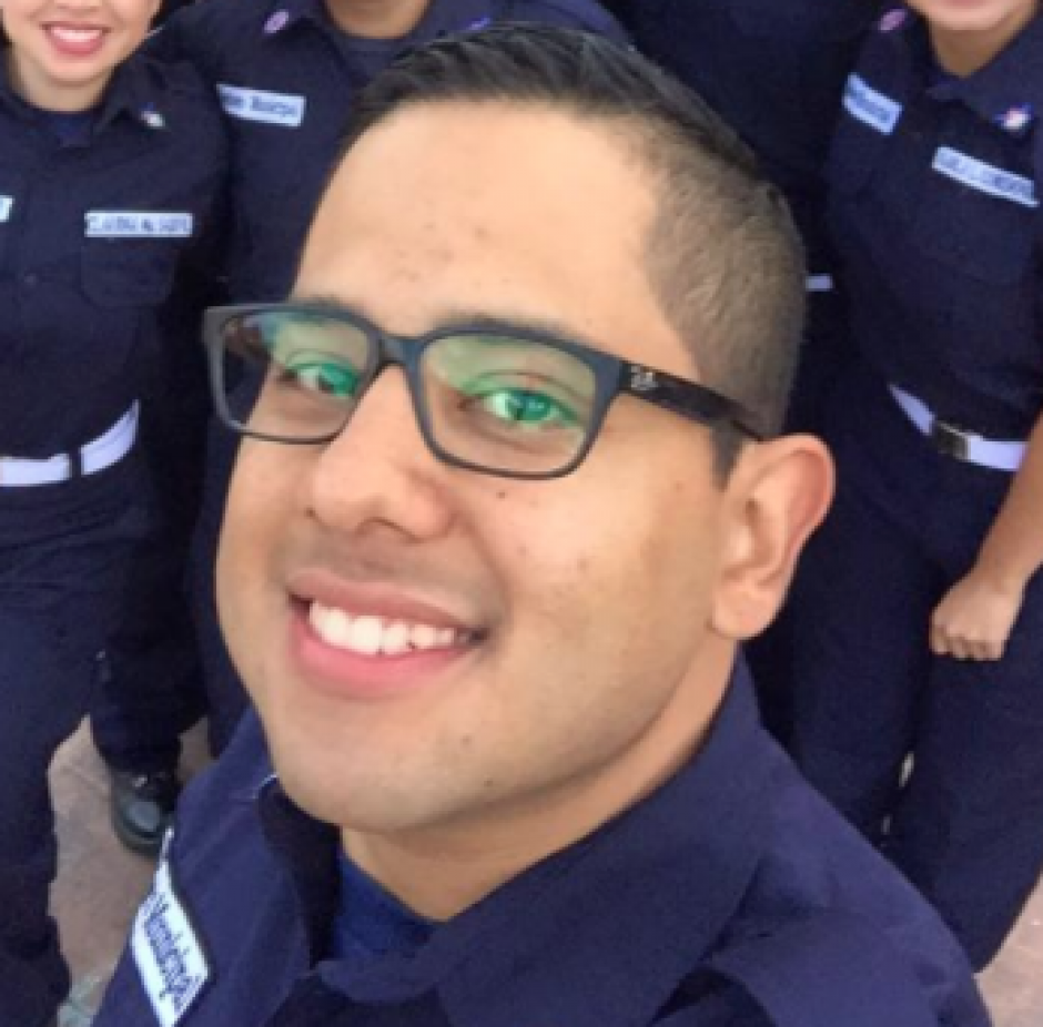 Oscar L&oacute;pez es un joven Bombero Municipal que fue arrollado por un taxi y est&aacute; en recuperaci&oacute;n. (Foto: Facebook) 