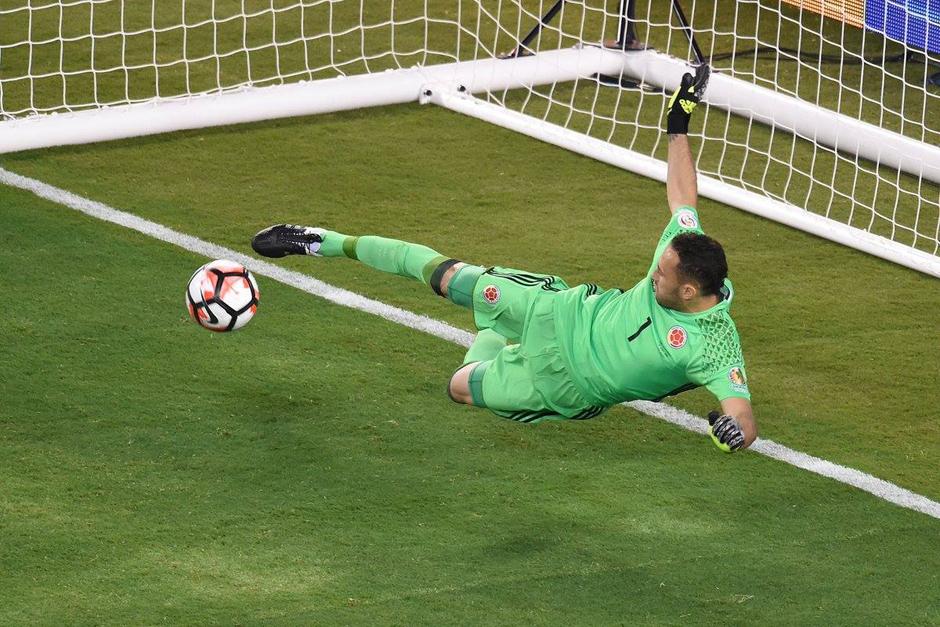 David Ospina se convirti&oacute; en el h&eacute;roe de la Selecci&oacute;n de Colombia al atajar un penal. (Foto: El Tiempo)