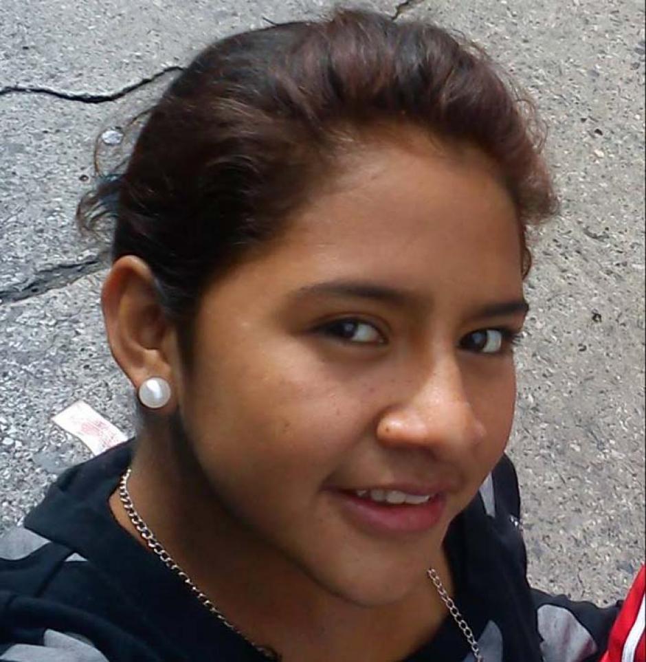 Nancy Paola Oscal Pérez se recupera en el hospital, en un proceso lento en el que aún deberá evaluarse las consecuencias que la bala podría haber causado en la menor. (Foto: Facebook)