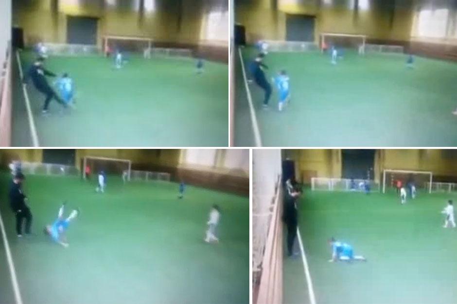 Un entrenador patea a un ni&ntilde;o durante un juego de ligas infantiles en Mosc&uacute;, Rusia. (Imagen: YouTube)