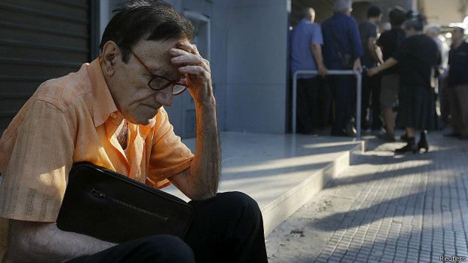 Los pensionistas griegos son algunos de los m&aacute;s perjudicados por la actual crisis. &nbsp;(Foto: BBC)&nbsp;