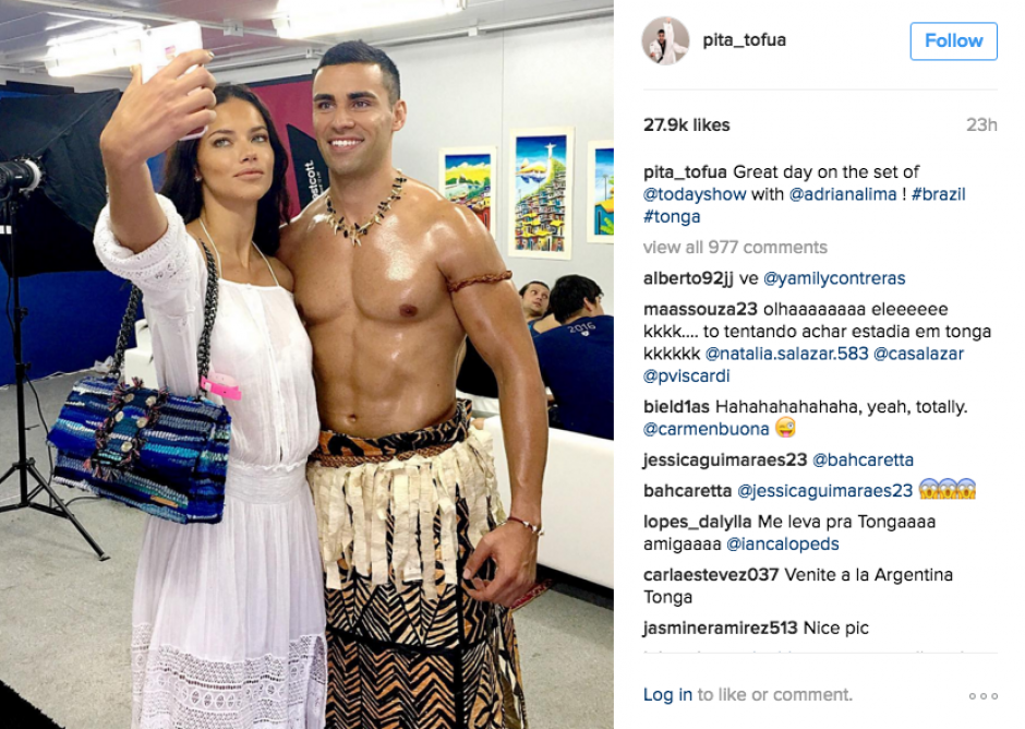 Pita Taufatofua, seleccionado de Taekwondo por Tonga ha ganado popularidad gracias a su paso en R&iacute;o 2016. (Foto: Instagram) 