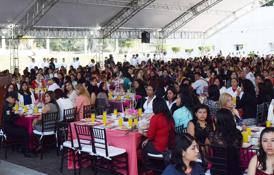 En la Polic&iacute;a estatal laboran actualmente tres mil 134 mujeres, casi el 30 por ciento del personal.