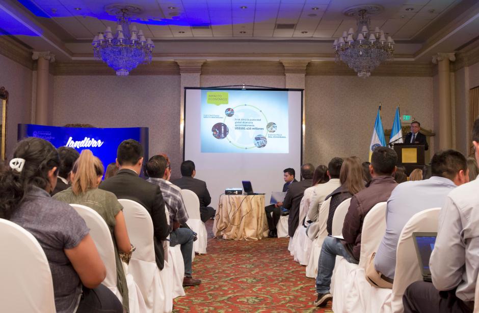 "Publicidad y Planeaci&oacute;n Estrat&eacute;gica" es la nueva oferta acad&eacute;mica de la Land&iacute;var para quienes buscan impulsar su educaci&oacute;n superior. (Foto: Eddie Lara/Soy502)