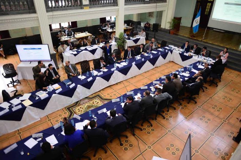 La Comisi&oacute;n de Postulaci&oacute;n para elegir candidatos a magistrados de Salas de Apelaciones concluy&oacute; la conformaci&oacute;n del listado la madrugada de este domingo. (Foto: Jes&uacute;s Alfonso/Soy502)