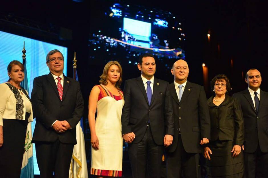 El vestido usado por la primera dama durante el "Tedeum Cristiano" celebrado en Fraternidad Cristiana de Guatemala para bendecir a los nuevos gobernantes llam&oacute; la atenci&oacute;n por sus toques nacionales. (Foto: Jes&uacute;s Alfonso/Soy502)&nbsp;