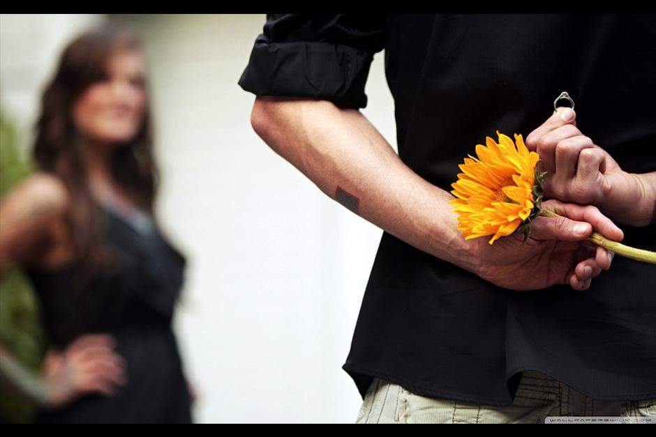 Adem&aacute;s de la sorpresa de verse mencionada en el art&iacute;culo, Carolina tambi&eacute;n recibi&oacute; un anillo. (Foto: Archivo)