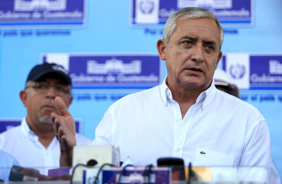 Presidente anunció que empezó a buscar el reemplazo de Juan de Dios Rodríguez en el IGSS y que pone fin a la intervención de la Empresa Portuaria Quetzal. (Foto: Presidencia)