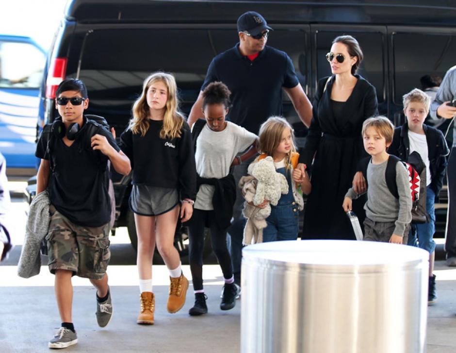 El divorcio entre Angelina Jolie y Brad Pitt ha tenido un camino lleno de obst&aacute;culos. (Foto: Quien)