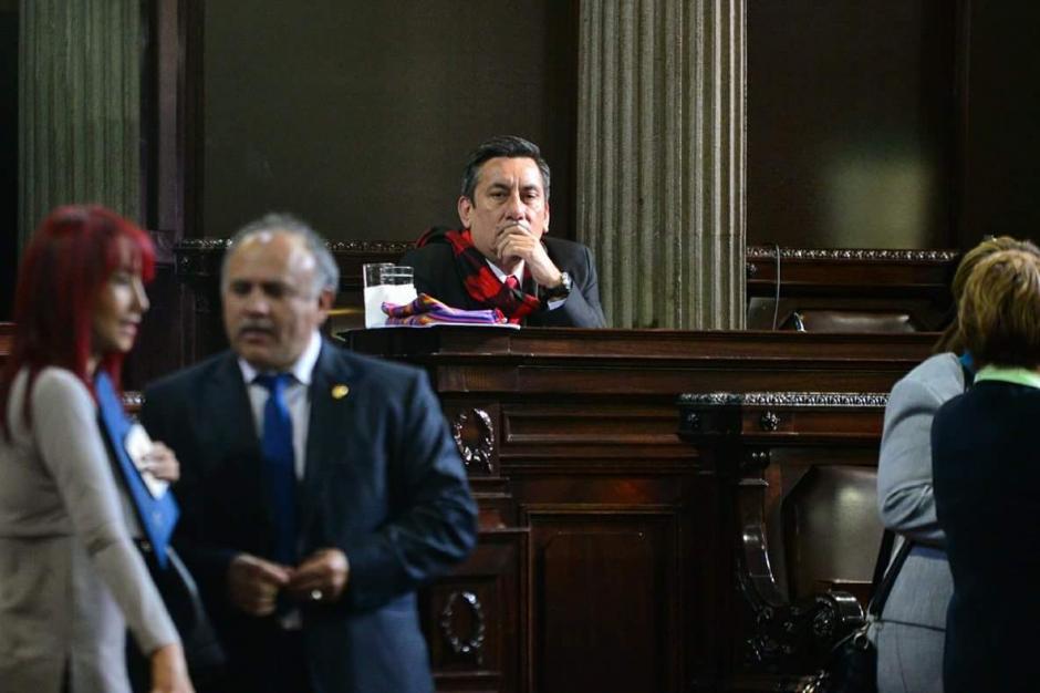 En la legislatura pasada, Roberto Villate era uno de los protagonistas del Congreso. Hoy por hoy solo es un diputado m&aacute;s. (Foto: Jes&uacute;s Alfonso/Soy502)