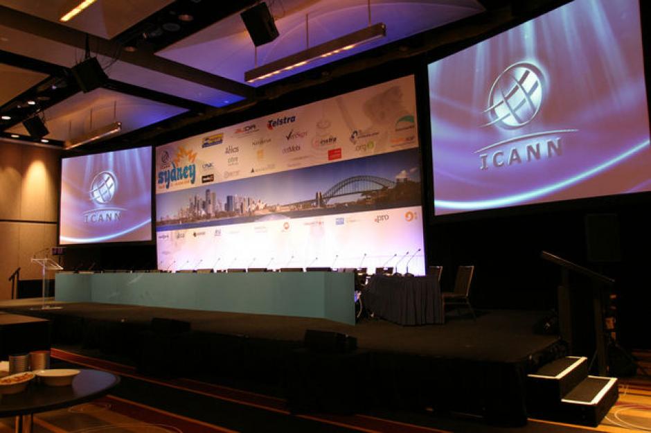 La Corporaci&oacute;n de Internet para la Asignaci&oacute;n de Nombres y n&uacute;meros (ICANN), la organizaci&oacute;n que verifica los nombres y direcciones de todas las web.