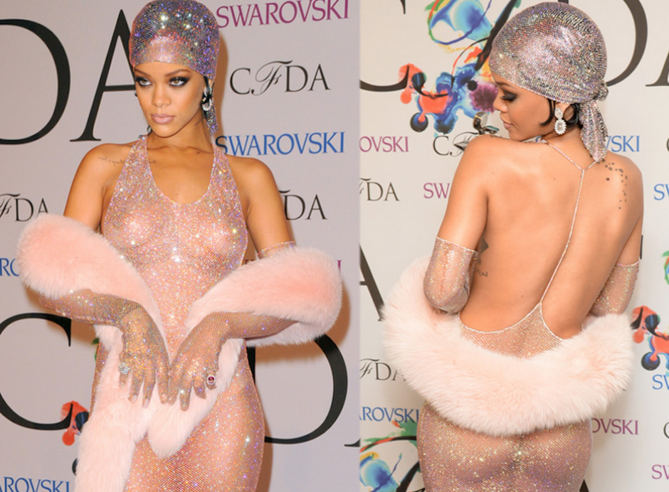 Rihanna dej&oacute; a todos con la boca abierta luciendo un vestido de cristales Swarovski del dise&ntilde;ador Adam Selman, en los CFDA Fashion Awards. (Foto: Elle Magazine Espa&ntilde;a)&nbsp;