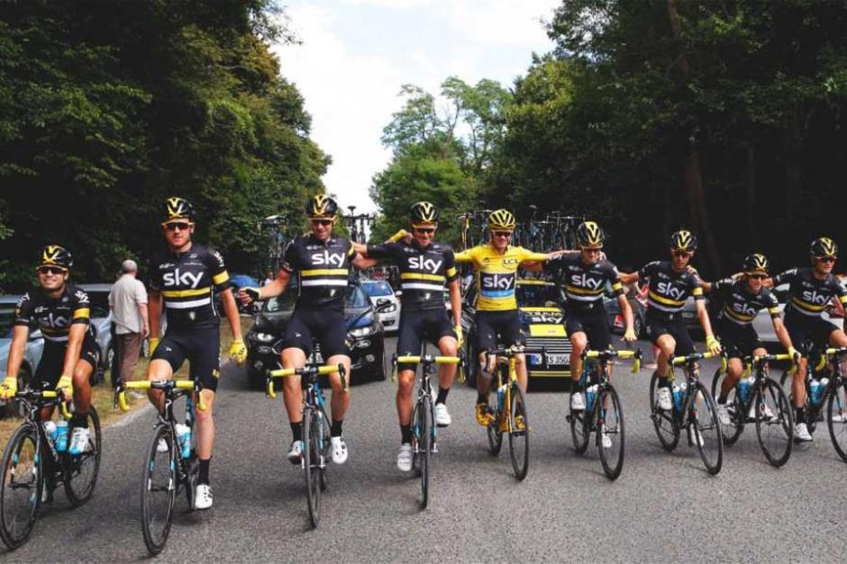 El equipo Sky est&aacute; envuelto en una pol&eacute;mica sobre uso de tecnolog&iacute;a en Tour de France. (Foto: Road)