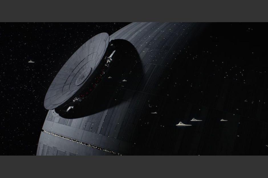 El director de la pel&iacute;cula revel&oacute; algunos detalles sobre un final que no se film&oacute; en Rogue One. (Foto: Sopitas)