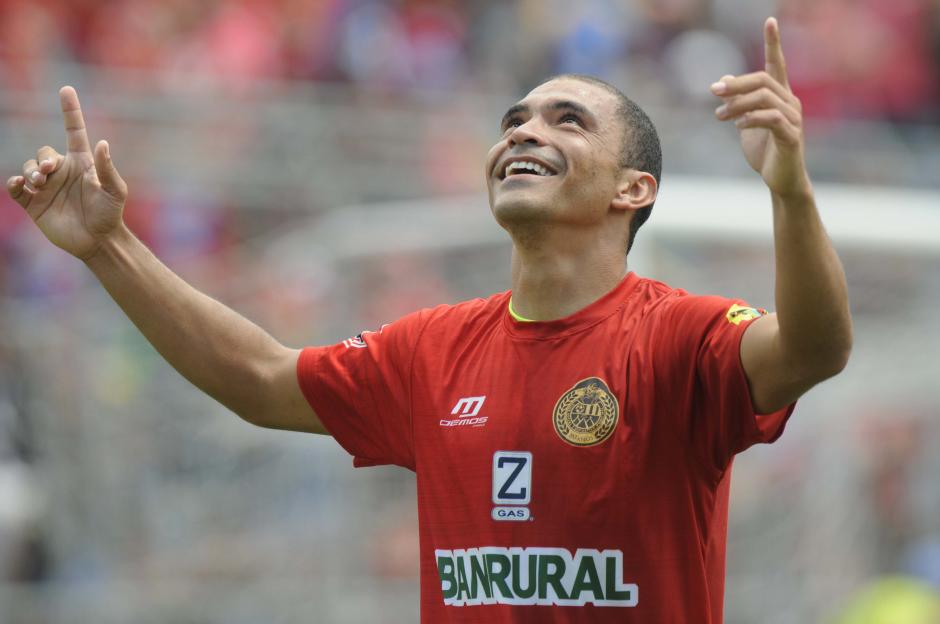 Janderson Pereira convirti&oacute; el segundo gol de Municipal. (Foto: Pedro Pablo Mijangos/Soy502)