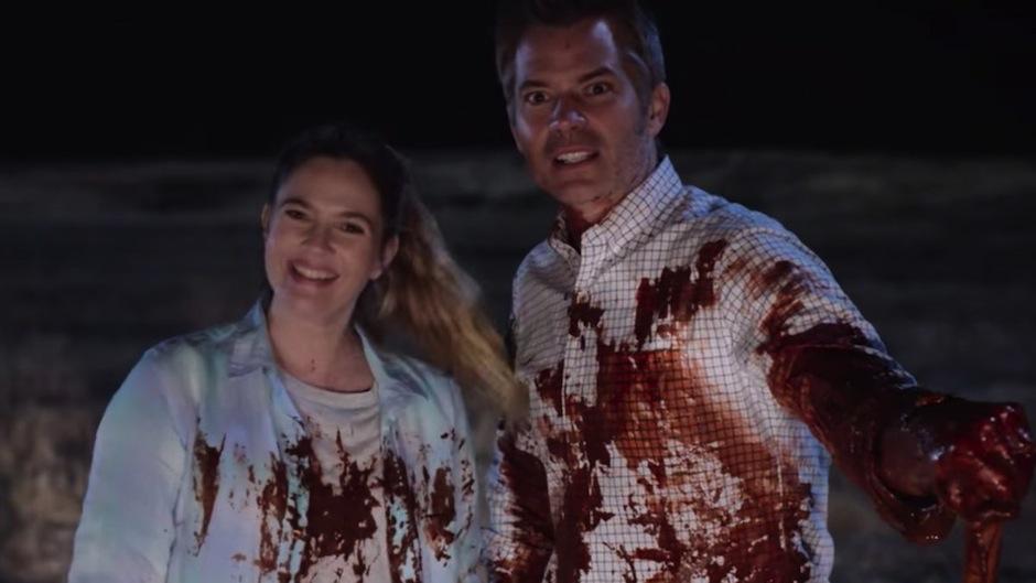 Drew Barrymore protagoniza la serie "Santa Clarita Diet". (Foto: Huffington Post)