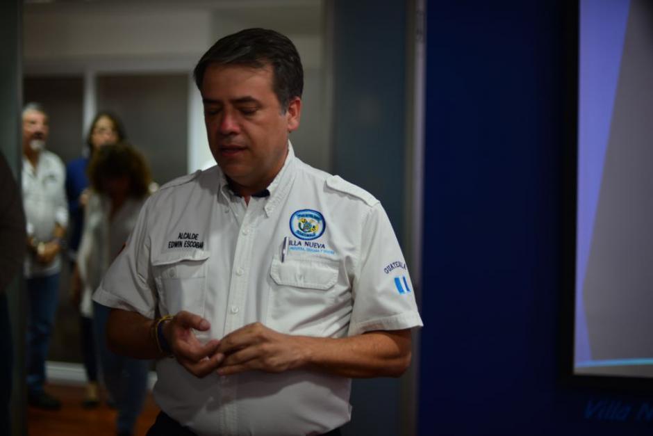 El alcalde de Villa Nueva, Edwin Escobar explic&oacute; sobre la denuncia. (Foto: Jes&uacute;s Alfonso/Soy502)
