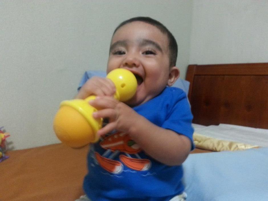 Santiago ten&iacute;a 7 meses cuando viaj&oacute; a Taiw&aacute;n para someterse a un transplante de h&iacute;gado.