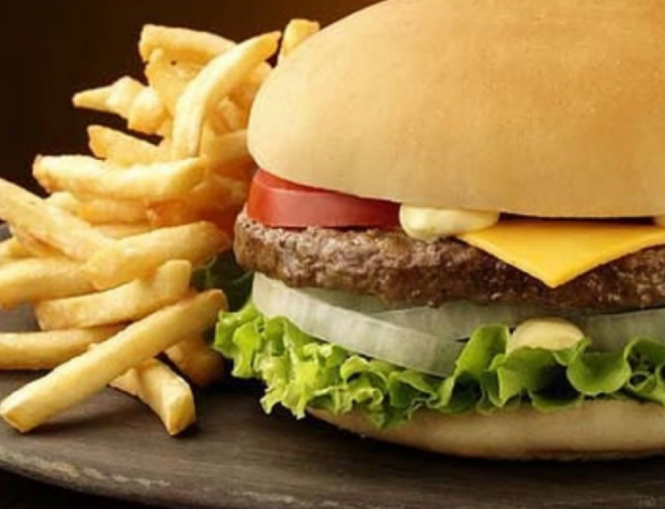 Una dieta rica en grasas y az&uacute;cares provoca inflamaci&oacute;n del hipocampo, una regi&oacute;n del cerebro que se encarga de la memoria.