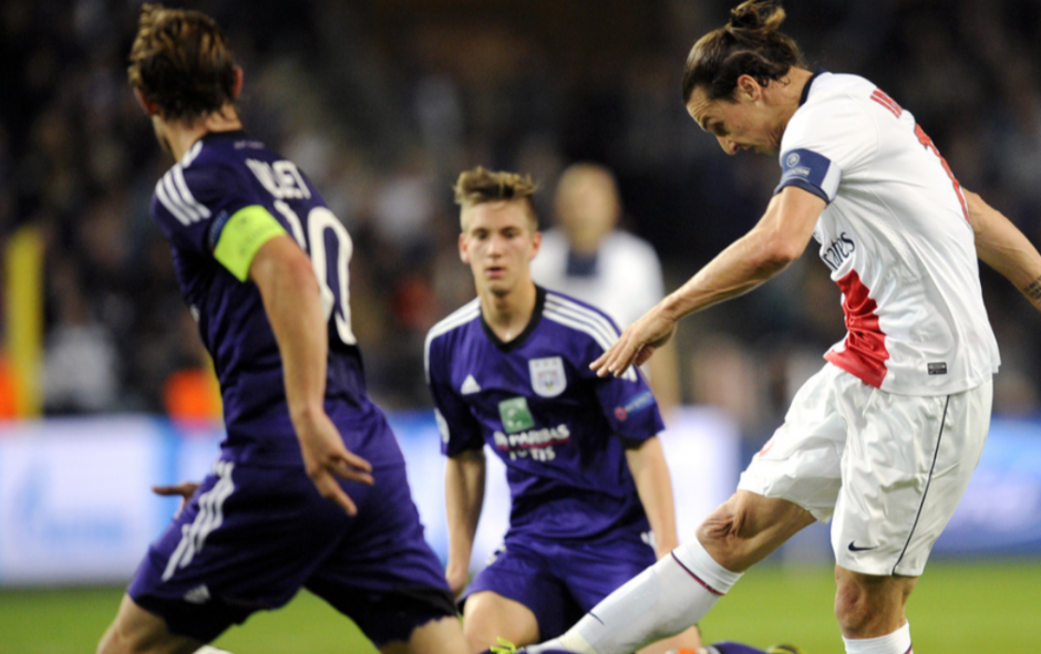 Uno de los goles de Zlatan anotados en 2013 forma parte de los mejores 10 de la UEFA seg&uacute;n la votaci&oacute;n del p&uacute;blico. (Imagen: UEFA.com)