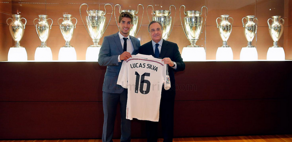 Lucas Silva fue presentado como nuevo jugador del Real Madrid. (Foto: Real Madrid Oficial)