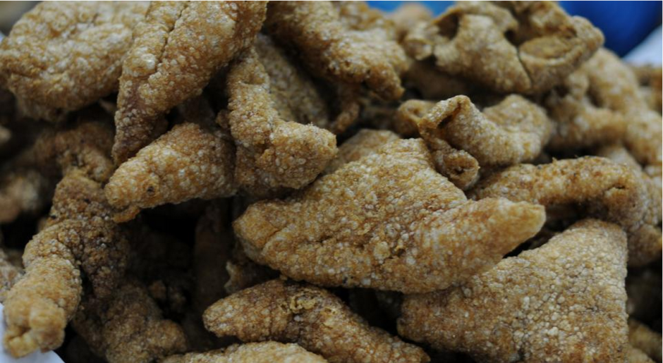 La compra de carnes finas, chicharrones y camarones jumbo, asciende a 2.5 millones de quetzales. (Foto Plaza Pública)