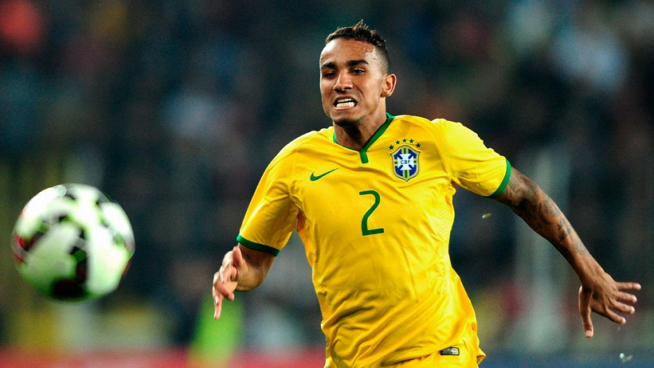 Danilo lleg&aacute; al Real Madrid del Oporto y firm&oacute; por las pr&oacute;ximas seis temporadas. (Foto: Real Madrid)