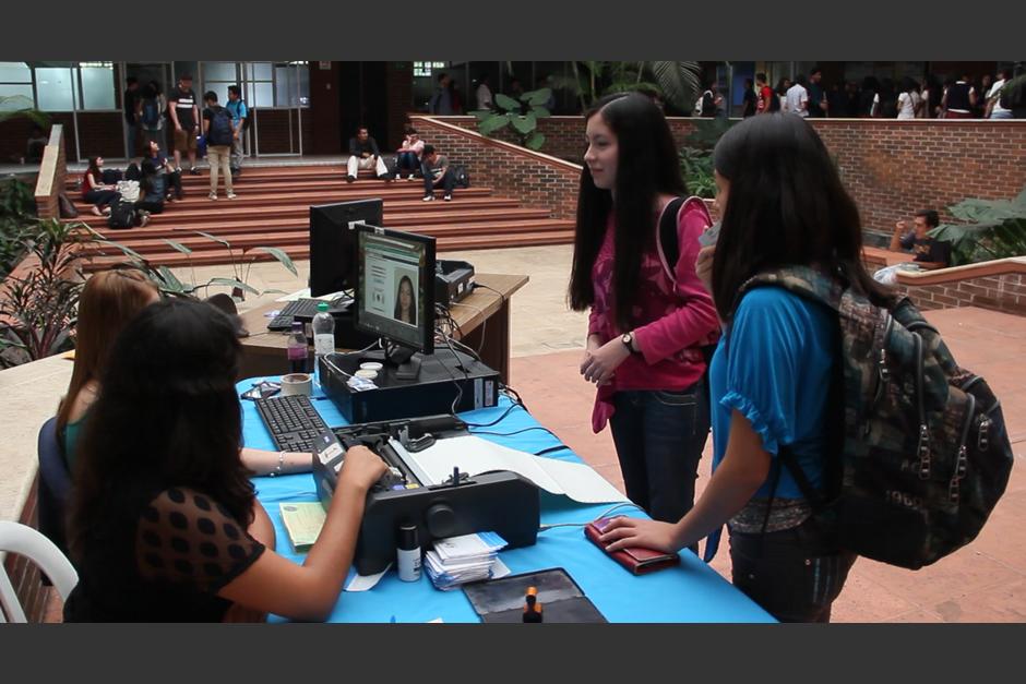 El TSE habilitará centros temporales de empadronamiento en espacios comerciales que facilitarán el proceso a la población. (Foto: Fredy Hernández/Soy502)