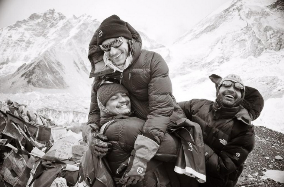 Dan Fredinburg estaba en Nepal junto a otros tres empleados de Google, escalando el Everest, seg&uacute;n anunci&oacute; el director de la compa&ntilde;&iacute;a. Sus compa&ntilde;eros se encuentran a salvo. (Foto: Dan Fredinburg/Twitter)