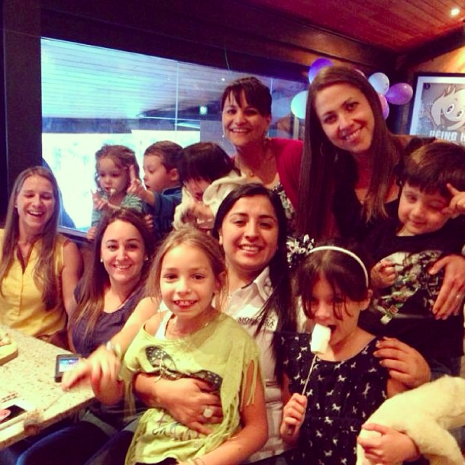 Hay mam&aacute;s sustitutas en la familia, entre los amigos, en el colegio y en casa. (Foto: cortes&iacute;a Nancy Chang).