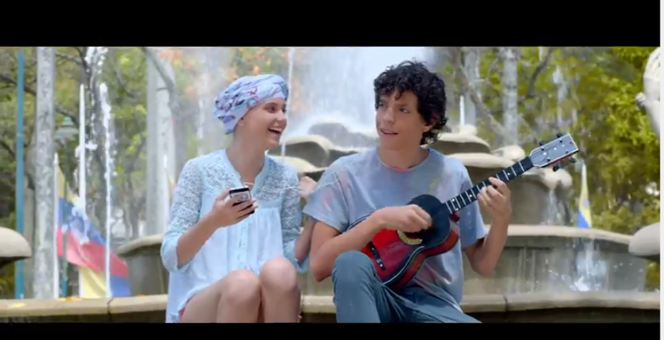 La historia le ha dado la vuelta al mundo por su contenido conmovedor de la pareja. (Captura YouTube)