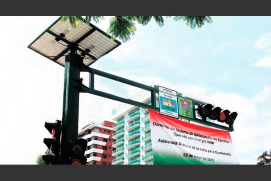 La comuna capitalina inform&oacute; que son cinco sem&aacute;foros de energ&iacute;a solar los que funcionan en la ciudad. &nbsp;(Foto: Municipalidad Guatemala)&nbsp;